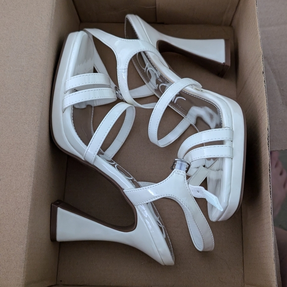 Sugar Shoes - Sugar NWT white heels 8
